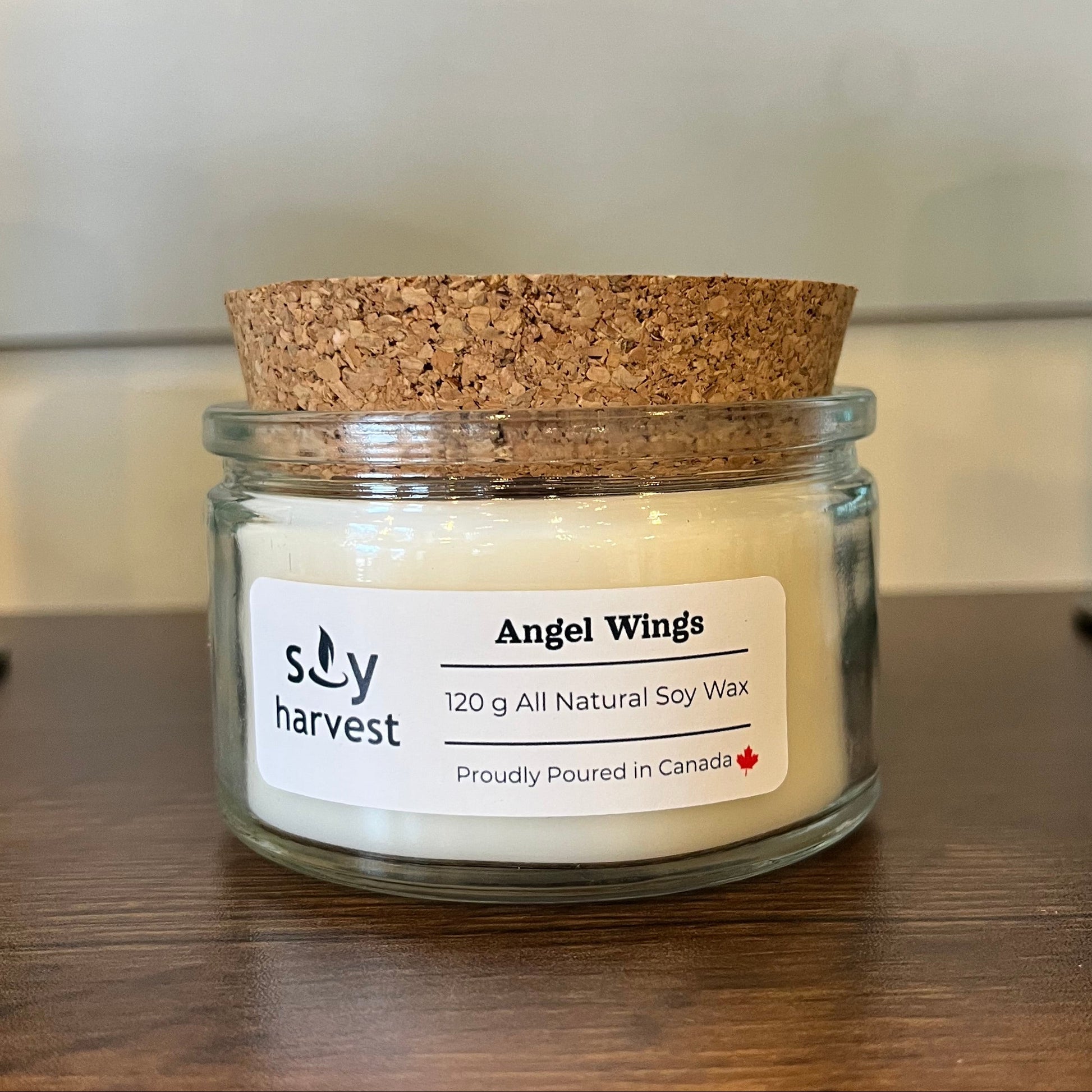 white candle with cork lid 120 grams